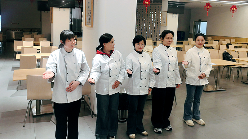 省政府机关食堂开展服务礼仪专题培训 省政府机关食堂开展服务礼仪专题培训